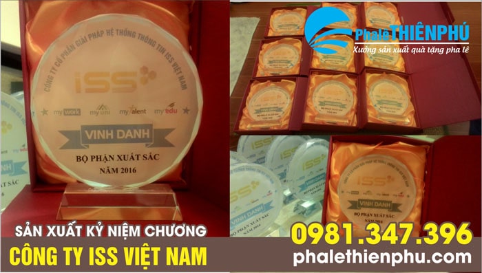 Sản xuất kỷ niệm chương logo công ty ISS Việt Nam